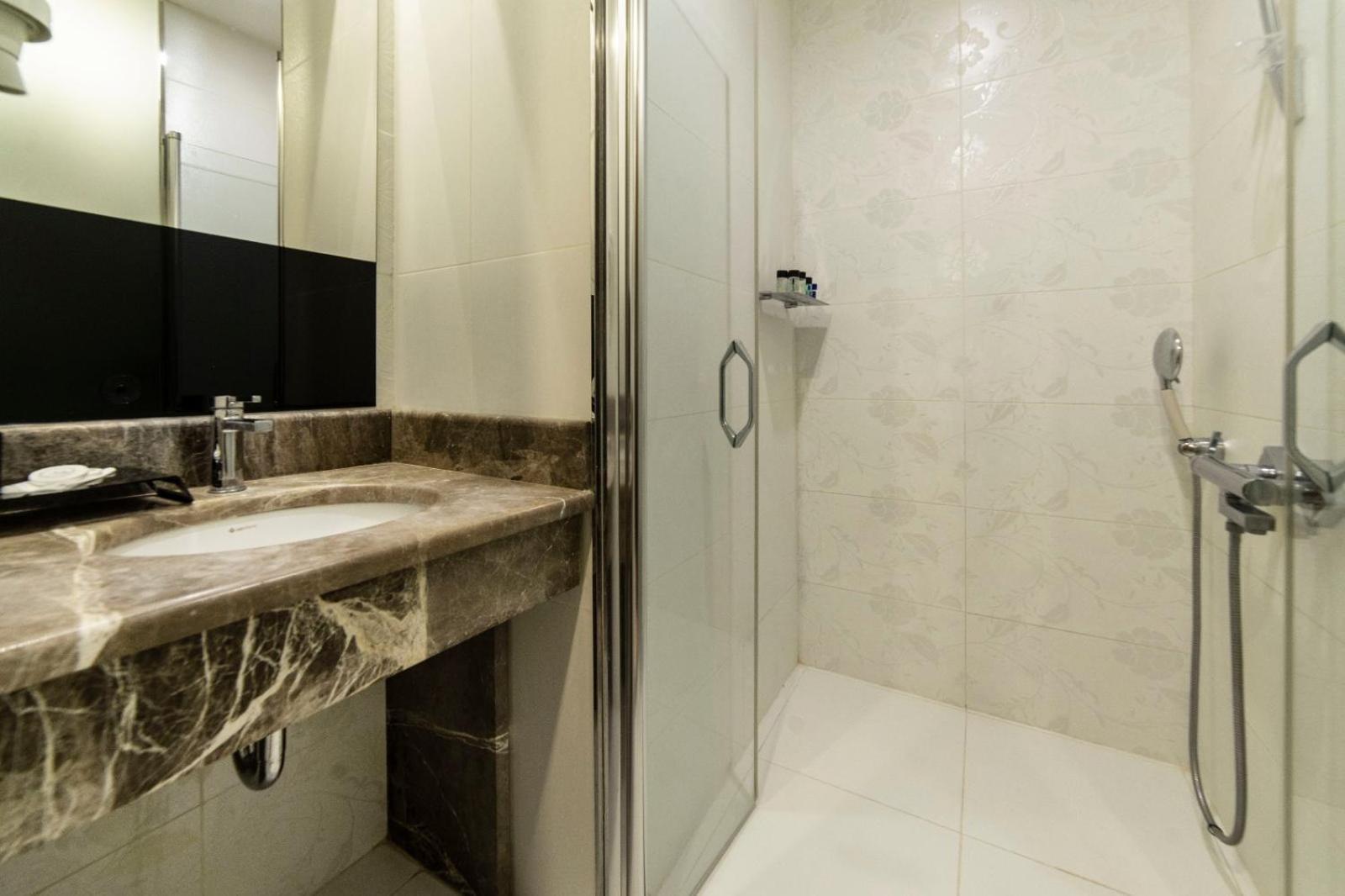 Royal Capital Hotel บูร์ซา ภายนอก รูปภาพ